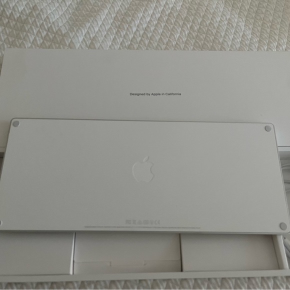 Apple Wireless Keyboard - Picture 7 of 11